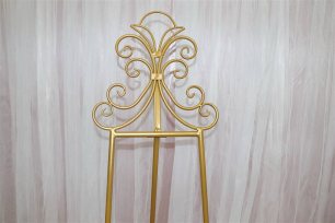 Gold Metal Easel - 1.5m 