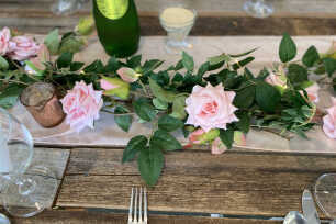 Blush Roses & Foliage Table Garland