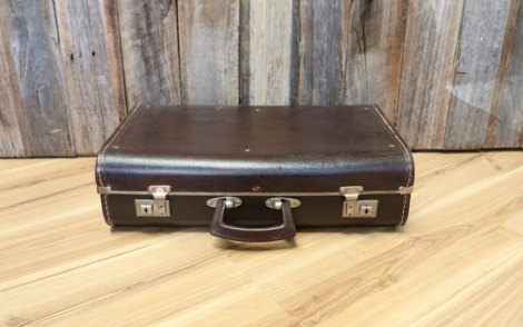 Vintage Suitcases - Small Choc Brown